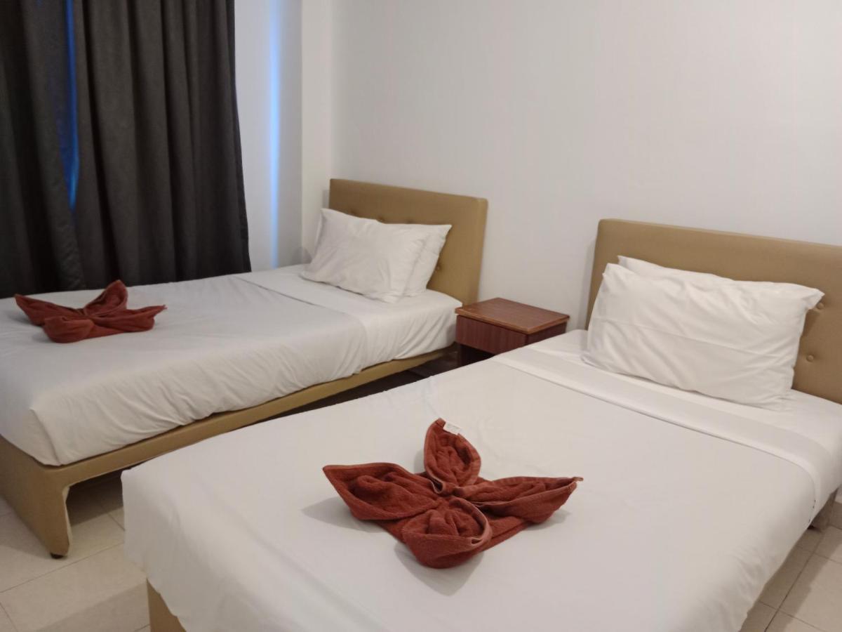 Sumai Hotel Apartment Kuala Terengganu Bagian luar foto