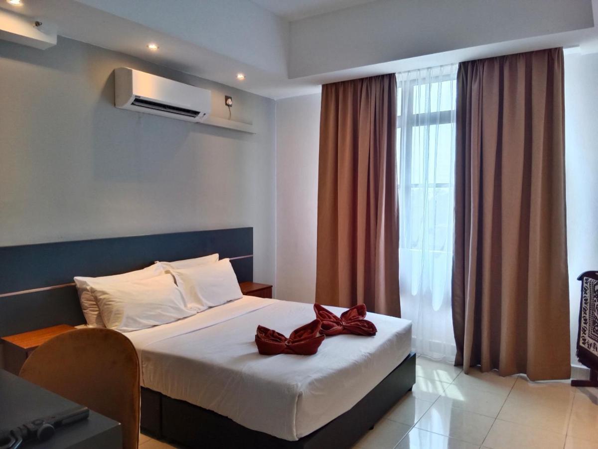 Sumai Hotel Apartment Kuala Terengganu Bagian luar foto