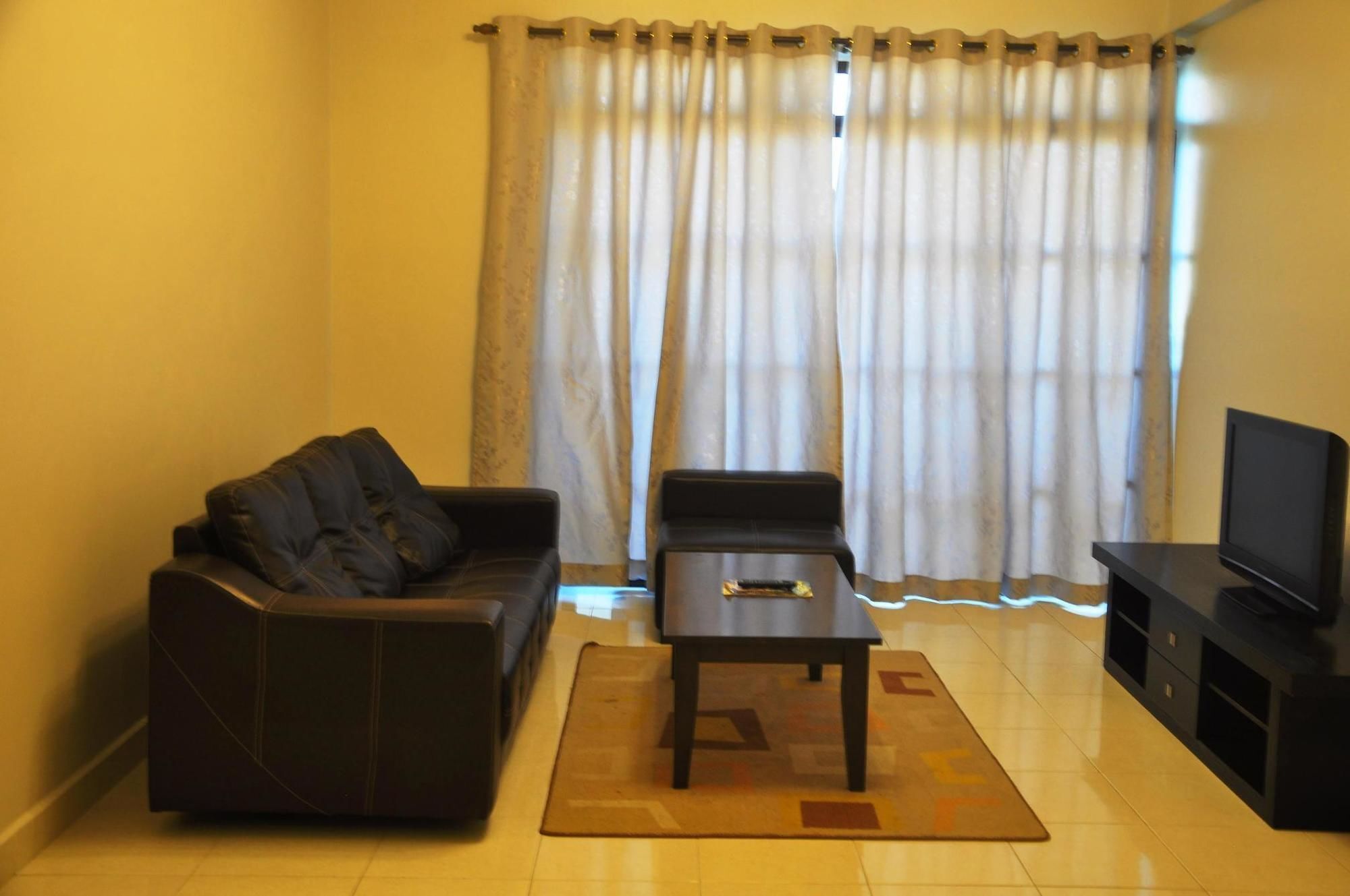 Sumai Hotel Apartment Kuala Terengganu Bagian luar foto